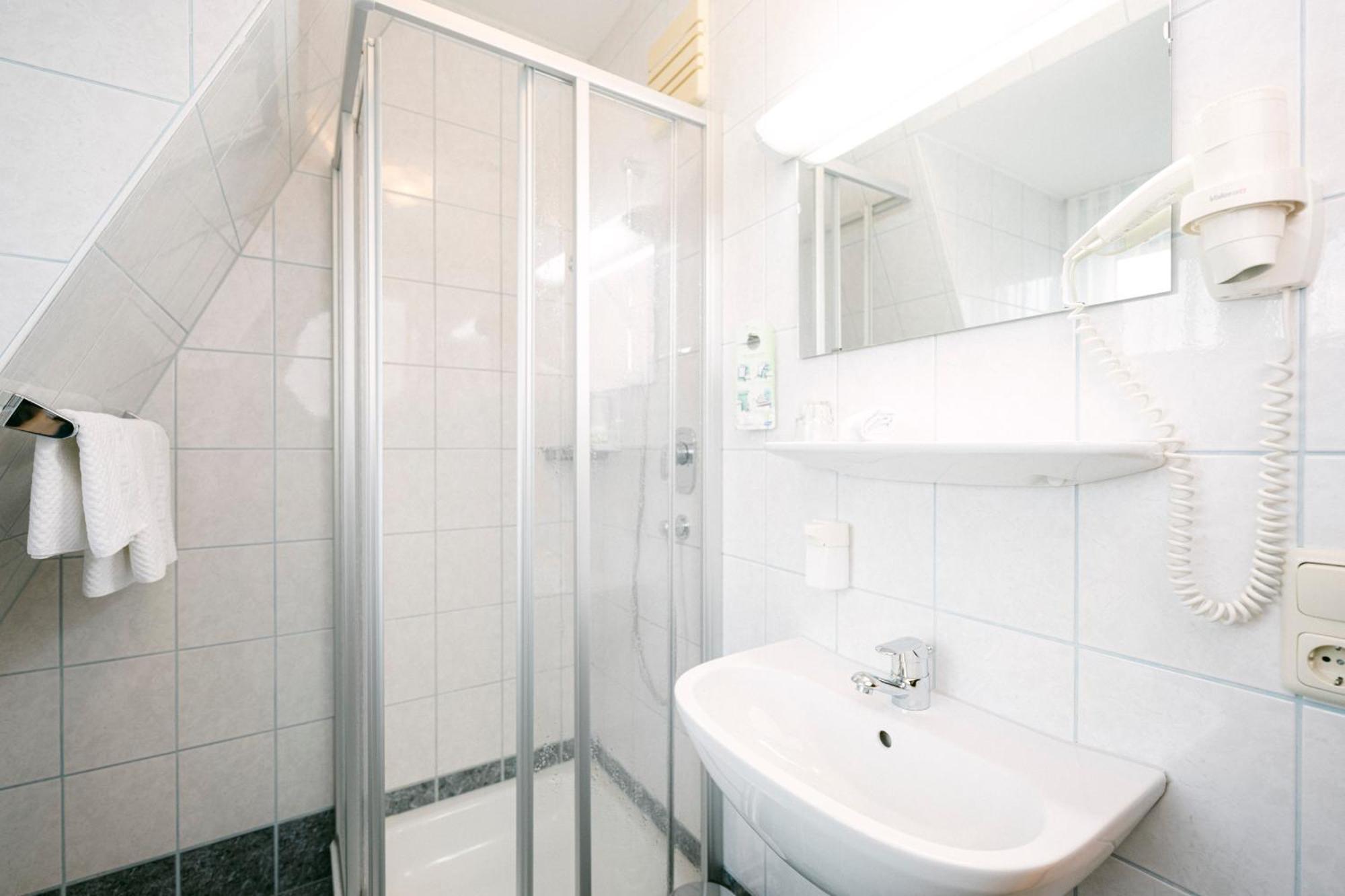 Gasthof Hotel Jaegerwirt Щрасвалхен Екстериор снимка